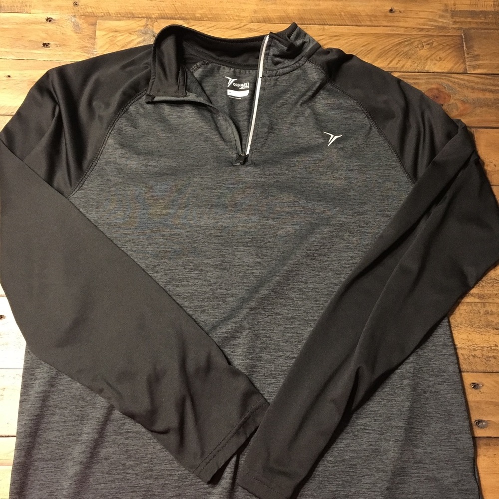 Old navy quarter zip pull over